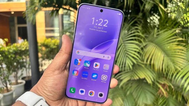 Vivo T5 Pro vs V70 FE
